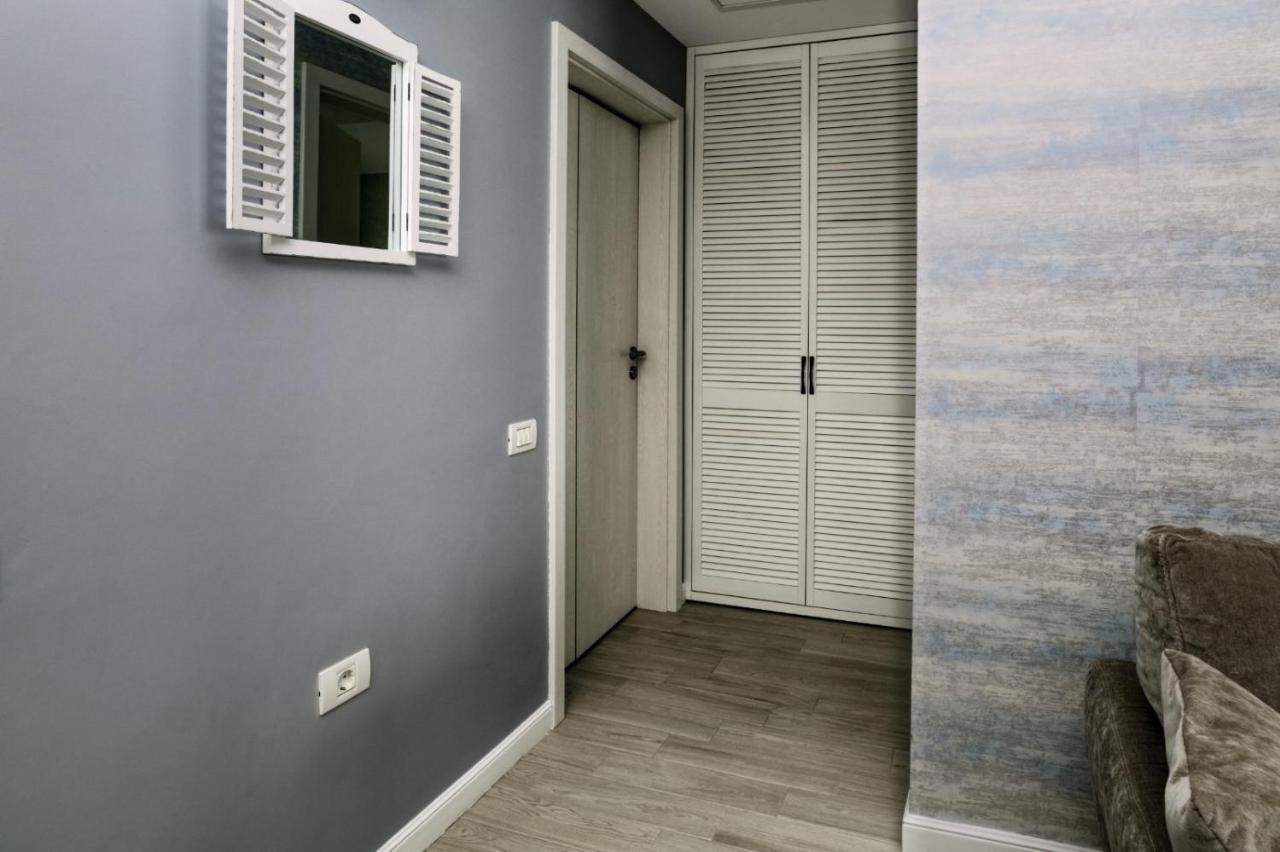 Riva Lake Boutique Mamaia Exterior photo